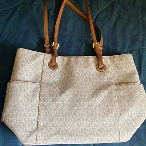 🌹MICHAEL KORS PURSE🌹